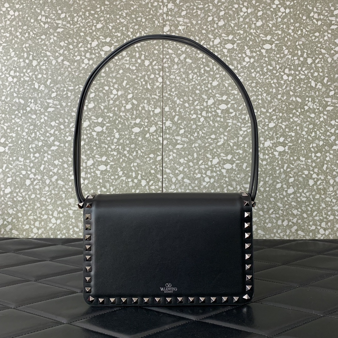 Valentino Garavani Rockstud Big Shoulder Bag in Black Smooth Leather